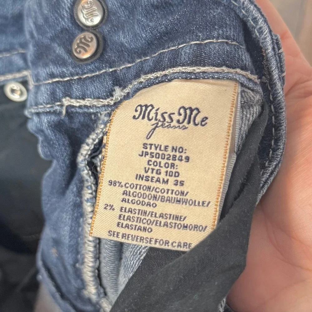 Miss Me 29 Fleur de Lis Embellished Flap Pocket Boot Jean Embroidered Rhinestone